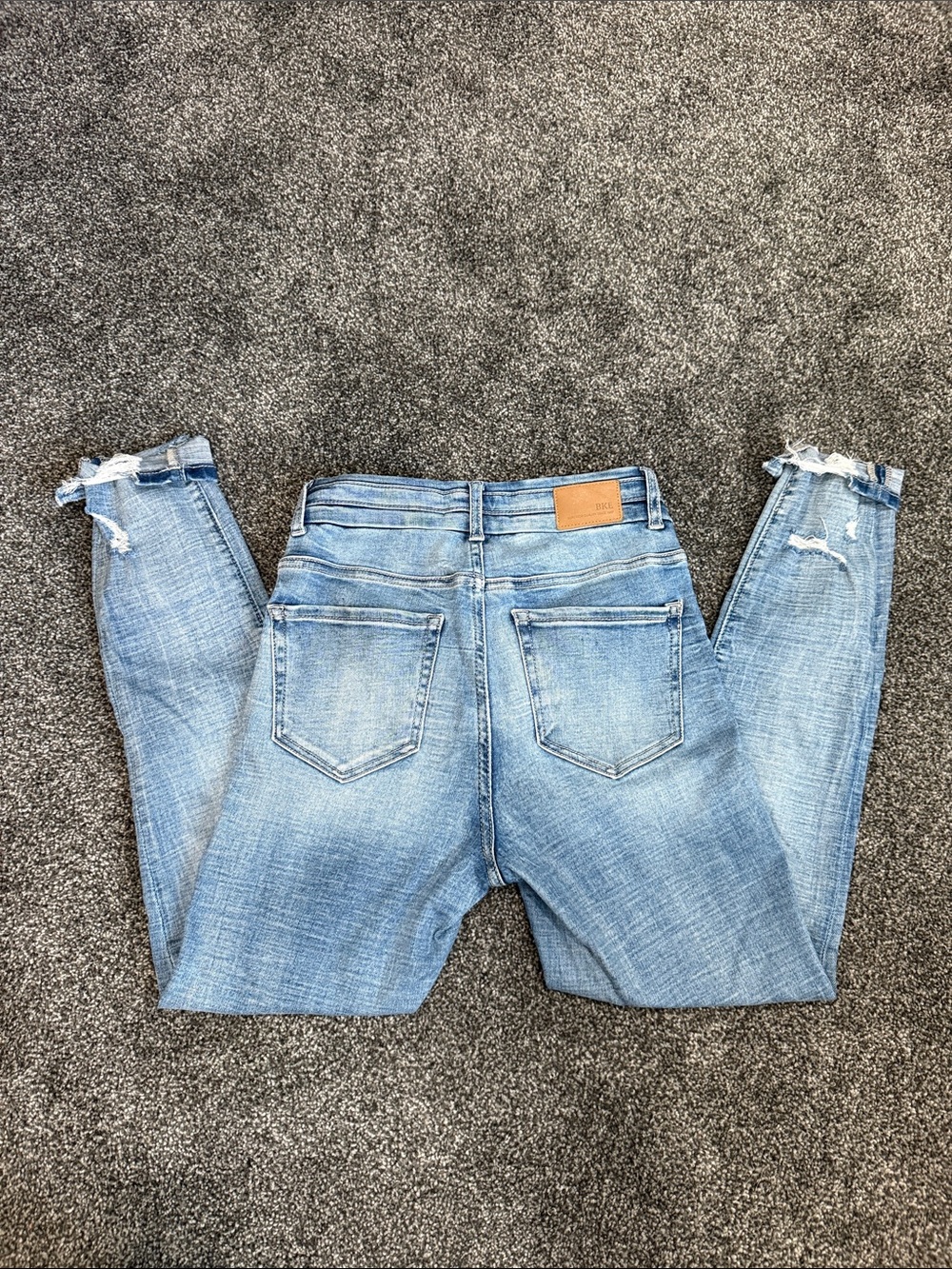 BKE Women’s Skinny Jeans - Light Blue Wash - Picture 3 of 3